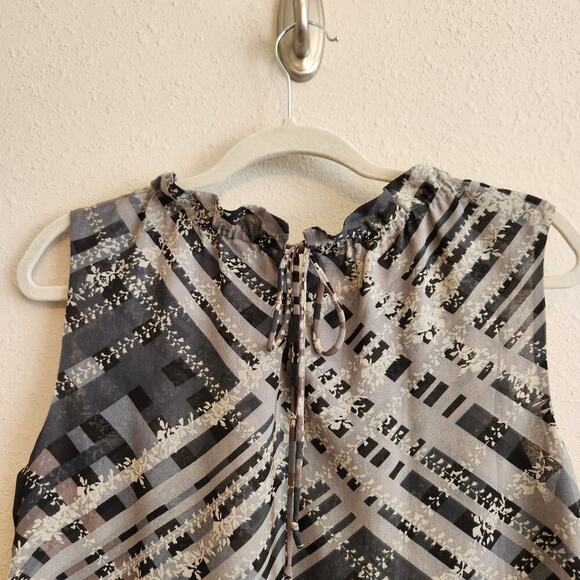 CAbi #3451 Graphic Trellis Sleeveless Top Style Size Small - Picture 9 of 12